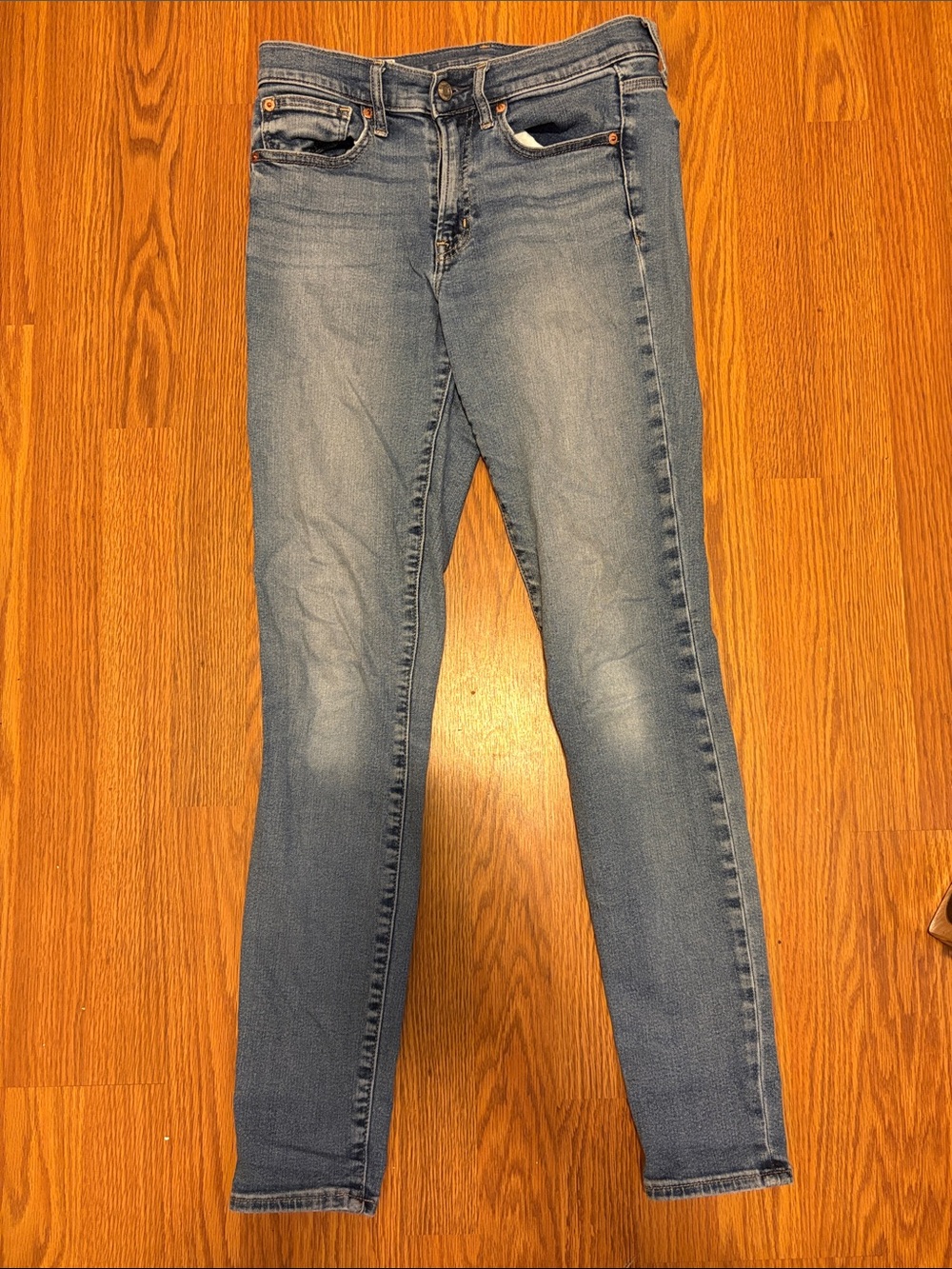 Women's Light Wash Skinny Jeans